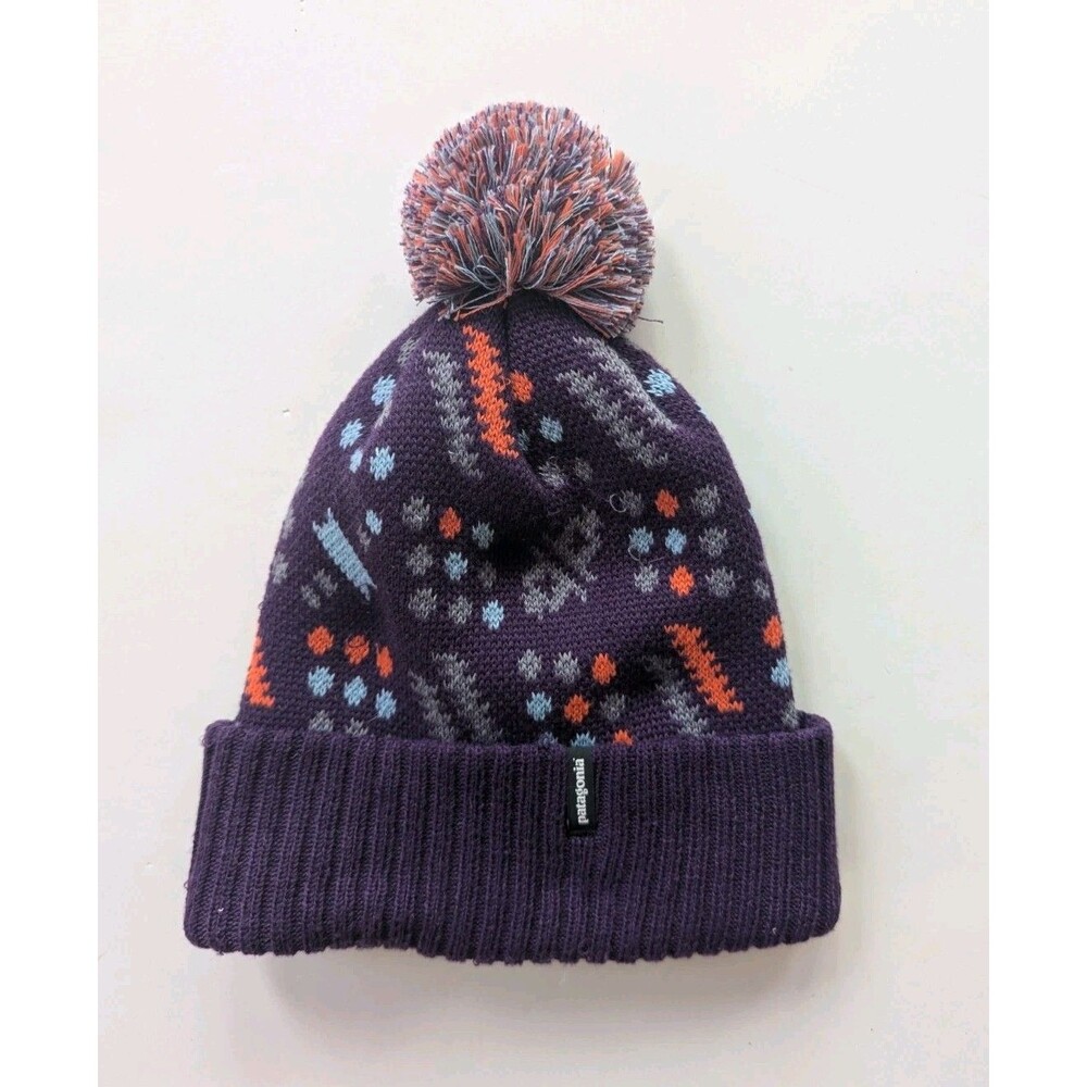 Patagonia Hat Powder Town Polyester Knit Pom Beanie Unisex Adult Plum OS.